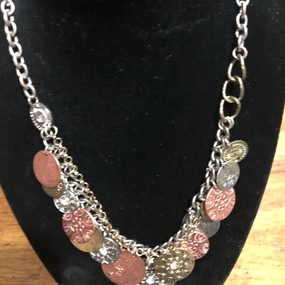 Beautiful SilverTone and GoldTone Statement Necklace with Tricolor Coin design. - Picture 2 of 4